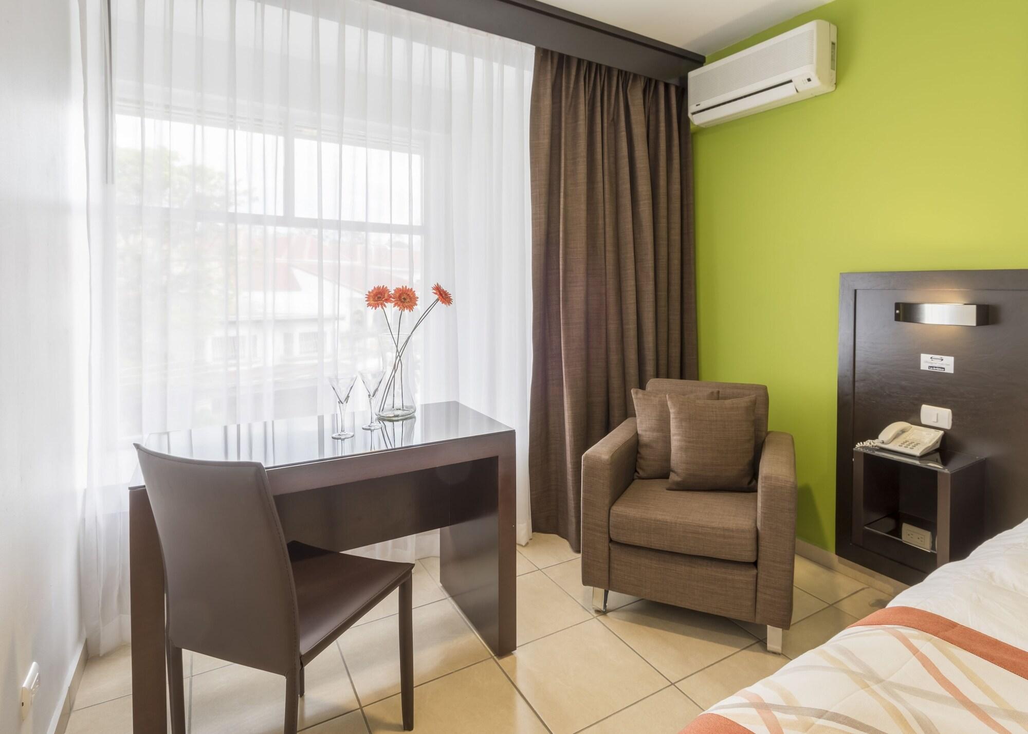 Hotel Residence Inn Suites Cristina San José Buitenkant foto