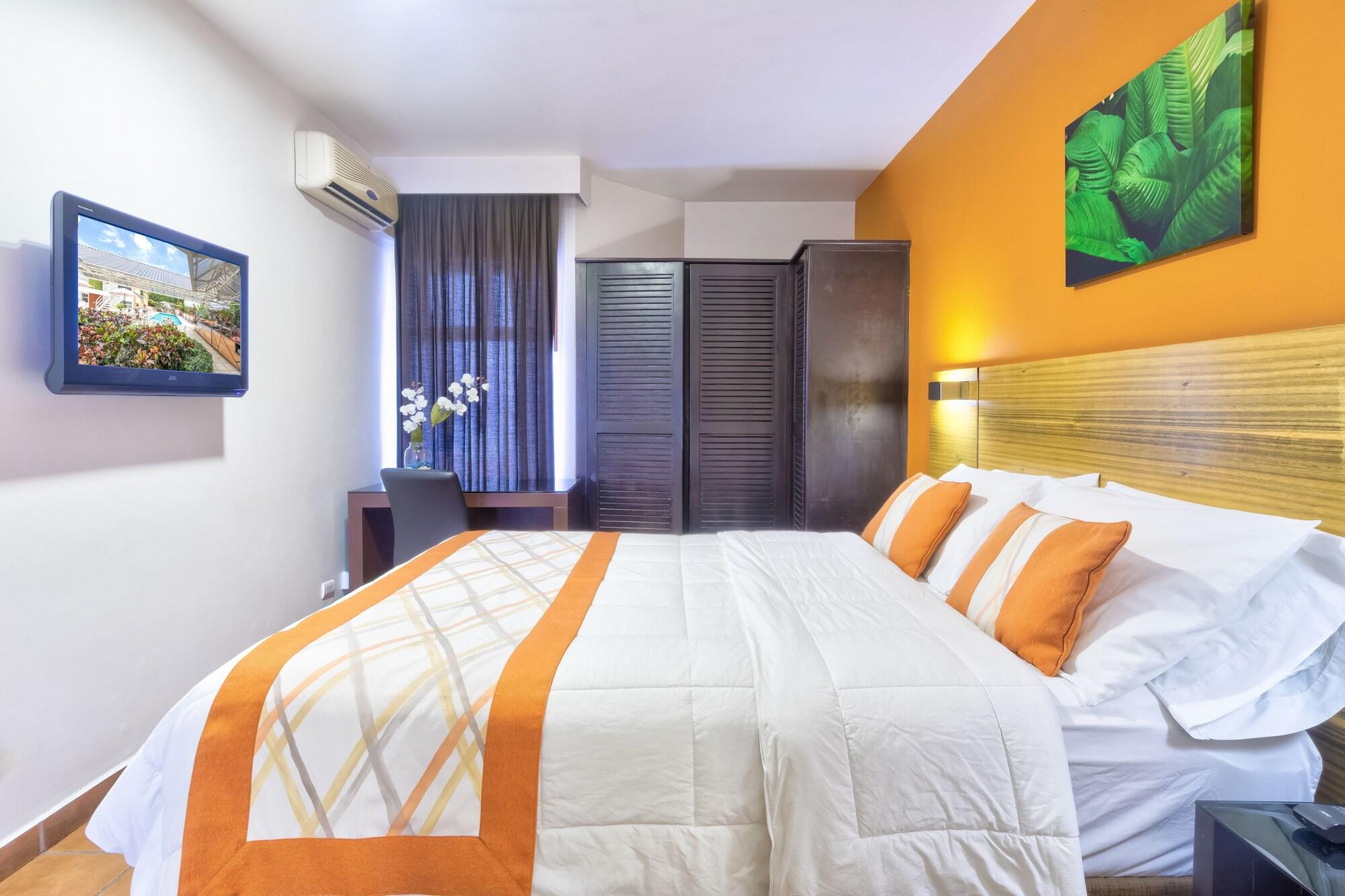Hotel Residence Inn Suites Cristina San José Buitenkant foto