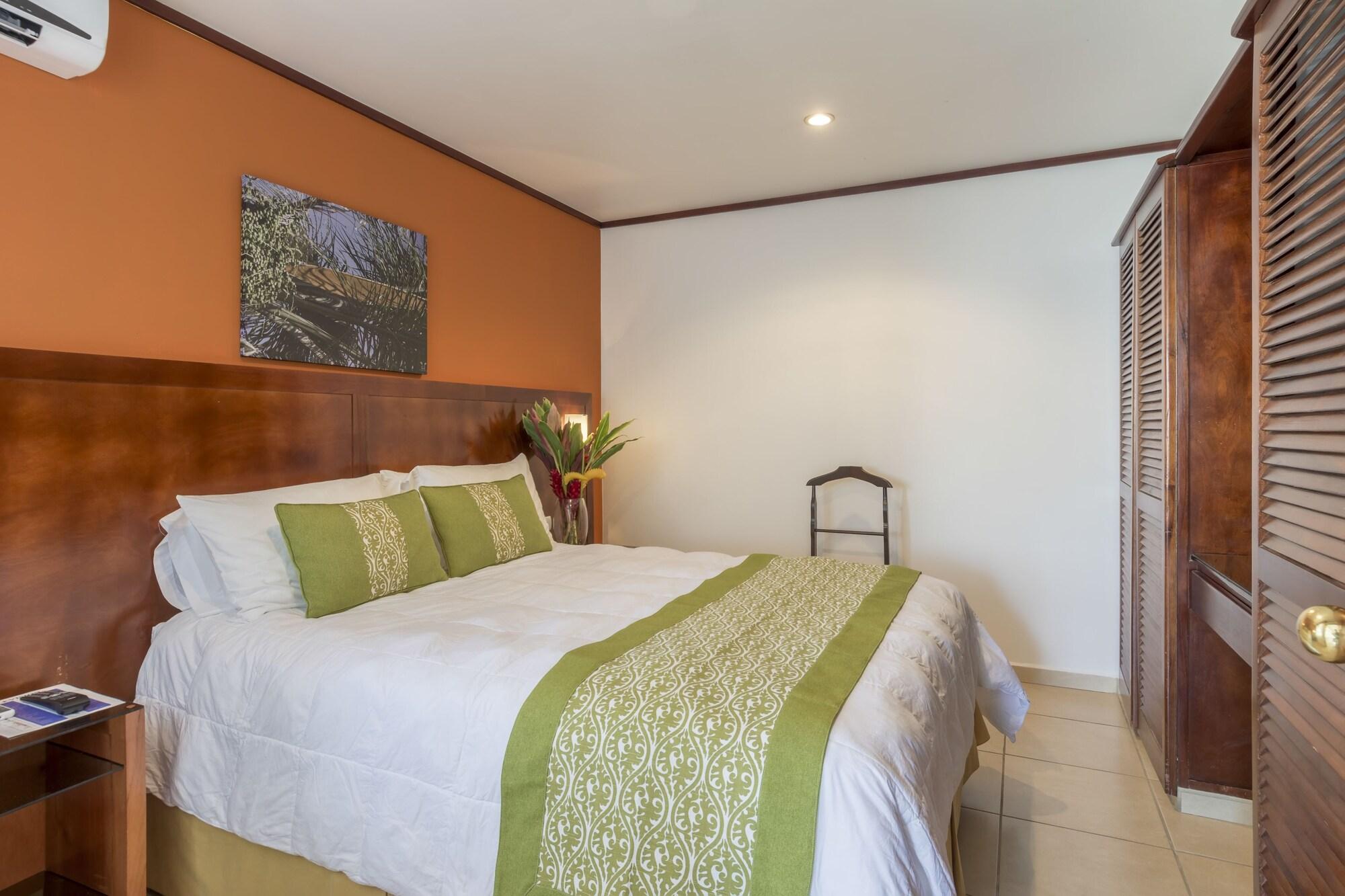 Hotel Residence Inn Suites Cristina San José Buitenkant foto