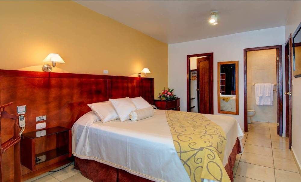 Hotel Residence Inn Suites Cristina San José Buitenkant foto