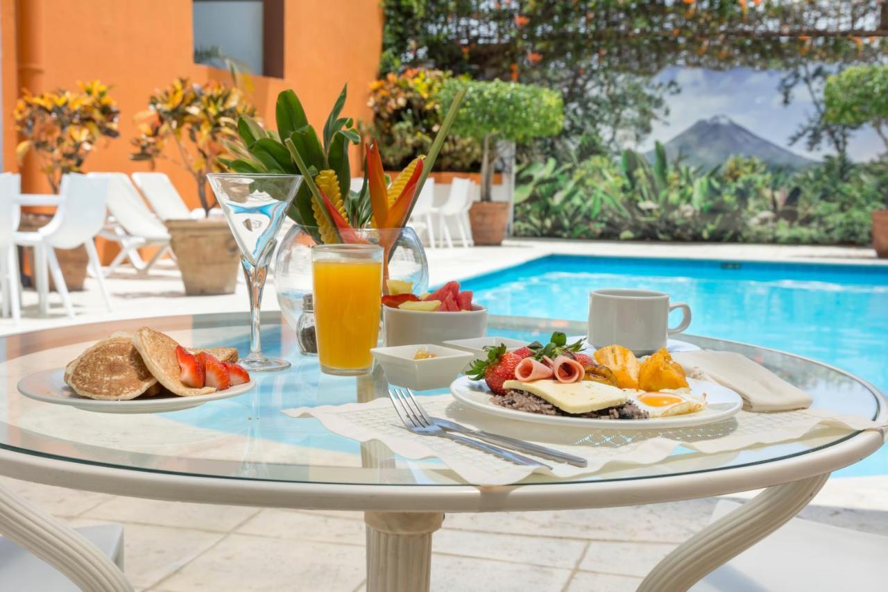 Hotel Residence Inn Suites Cristina San José Buitenkant foto