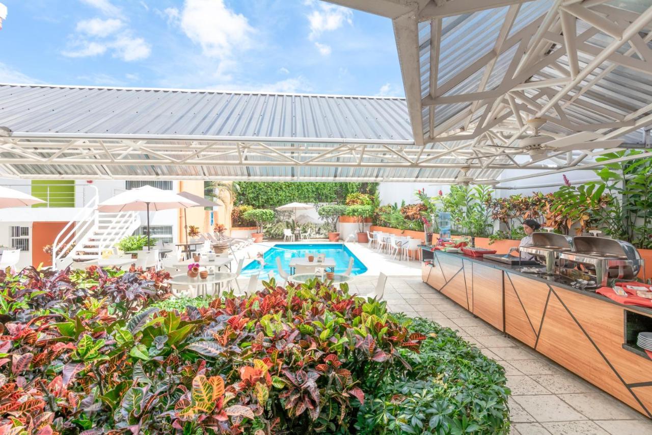 Hotel Residence Inn Suites Cristina San José Buitenkant foto